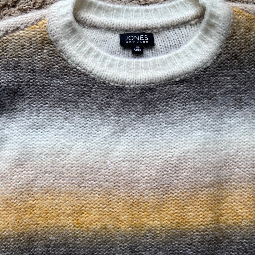 Jones New York Women’s size XL crewneck sweater - Picture 3 of 5